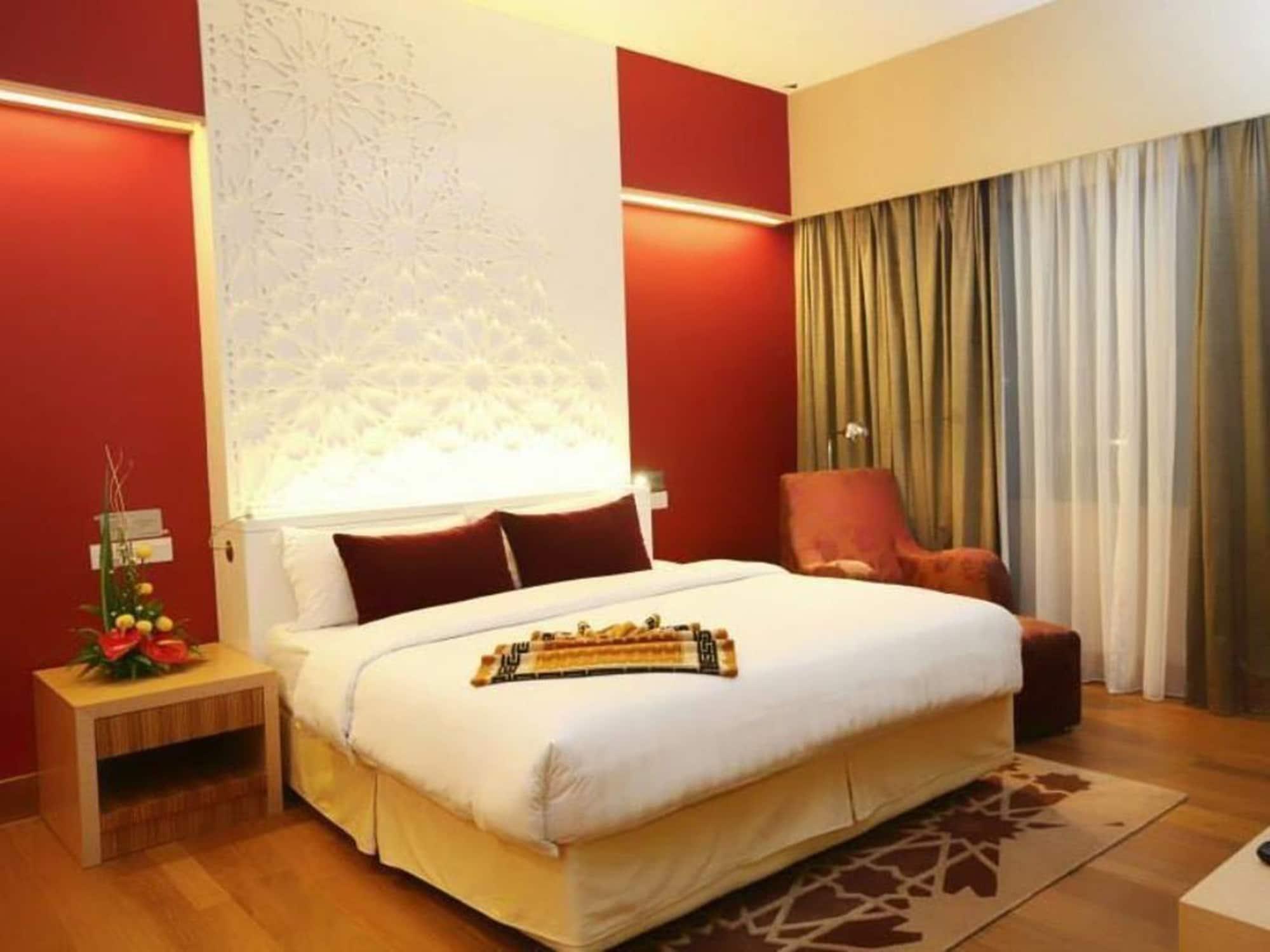 Raia Hotel Kota Kinabalu Exterior foto