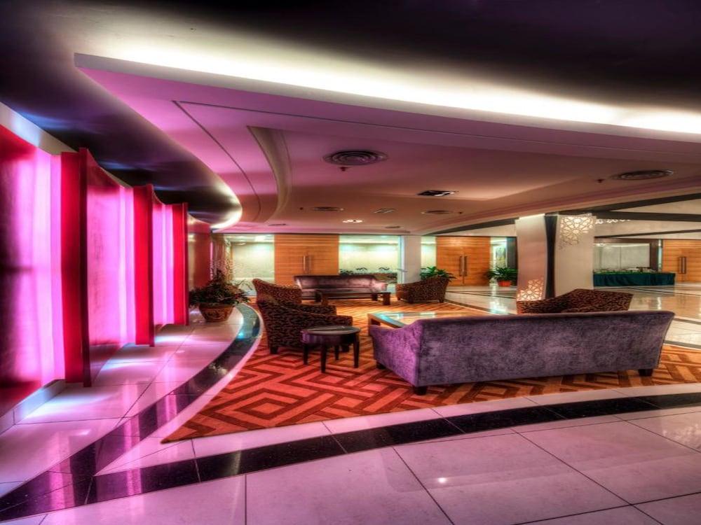 Raia Hotel Kota Kinabalu Exterior foto